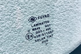 Предно стъкло за BMW 5 F10/F11 12-17 СЕНЗОР+КАМЕРА+HUD-3 на ниска цена