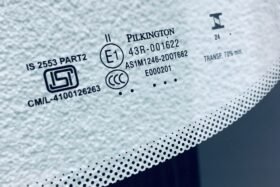 Предно стъкло за BMW 5 F10/F11 2012-2017 СЕНЗОР+КАМЕРА+HUD-3 на ниска цена