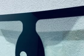 Предно стъкло за BMW 5 GT F07 2009-2012 СЕНЗОР+КАМЕРА+HUD+OE-2 на ниска цена