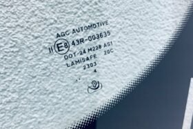 Предно стъкло за BMW X1 U11 IX1 2022 - АКУСТИКА + КАМЕРА + СЕНЗОР-3 на ниска цена