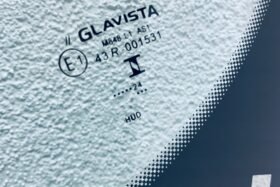 Предно стъкло за BMW X1 U11 IX1 2022 - АКУСТИКА + КАМЕРА + СЕНЗОР + HUD-3 на ниска цена