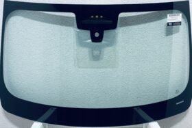 Предно стъкло за BMW X3 G01 2021 - АКУСТИКА + КАМЕРА + СЕНЗОР + HUD на ниска цена