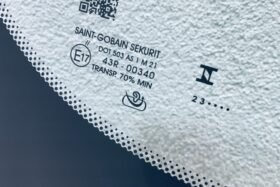 Предно стъкло за BMW X4 G02 2018 - АКУСТИКА + КАМЕРА + СЕНЗОР-3 на ниска цена