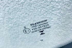 Предно стъкло за BMW X5 E70 2009-2013 СЕНЗОР+КАМЕРА+HUD-3 на ниска цена