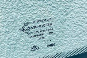 Предно стъкло за BMW X6 F16 2014-2019 АКУСТИКА+КАМЕРА+СЕНЗОР+HUD-3 на ниска цена