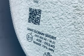 Предно стъкло за BMW X7 G07 2019 - АКУ+КАМ+СЕН-3 на ниска цена