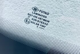 Предно стъкло за CITROEN C3 2009-2016-3 на ниска цена