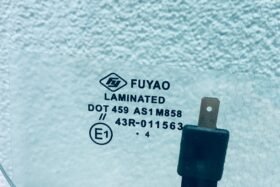 Предно стъкло за LANDROVER DEFENDER 3D/3D/4D 1983-2016 с подгряване.-2 на ниска цена