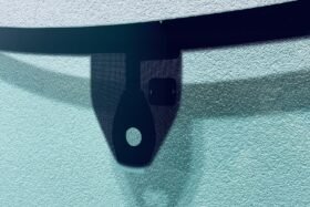 Предно стъкло за RENAULT EXPRESS 2021 - СЕНЗОР ЗА ДЪЖД/ЗАЗОР.-2 на ниска цена