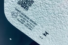 Предно стъкло за SUZUKI SWIFT 3/5D 2010-2017-3 на ниска цена