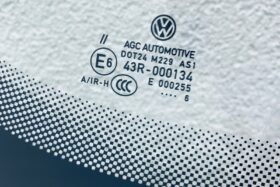 Предно стъкло за VW TIGUAN II 2015- СОЛАРИЧНО + СЕНЗОР + ОГРЯВАНЕ-3 на ниска цена
