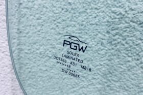 Стъкло НОВО CHEVROLET BLAZER SUBURBAN 1967-1972-2 на ниска цена