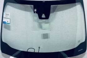 Стъкло за Lexus UX 2019 - с подгряване + камера + сензор + антена на ниска цена