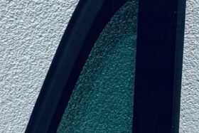 Тъмно задно стъкло за каросерия десен за VW POLO 2009- на ниска цена