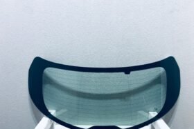 Задно стъкло НОВА MAZDA 3 2013-2019 OE на ниска цена