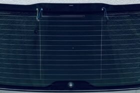 Задно стъкло PORSCHE CAYENNE 2017- затъмнено + ламинирано-3 на ниска цена