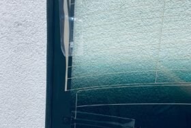 Задно стъкло за капак TESLA 3 2021--4 на ниска цена